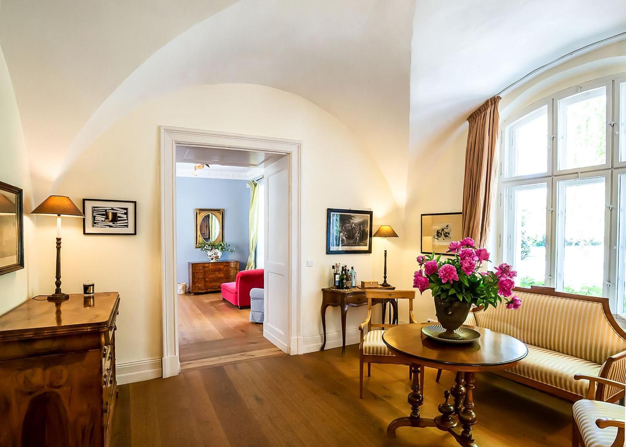 Villa Gutshaus Penzlin à Meyenburg  Extérieur photo